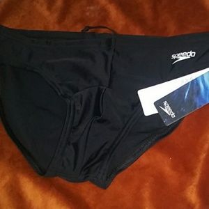 Mens speedo size 34 black new with tags.